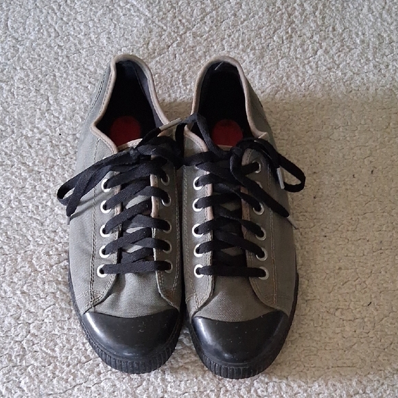 REI Crome Stylish Black and Green Men's Sneakers - Picture 1 of 7